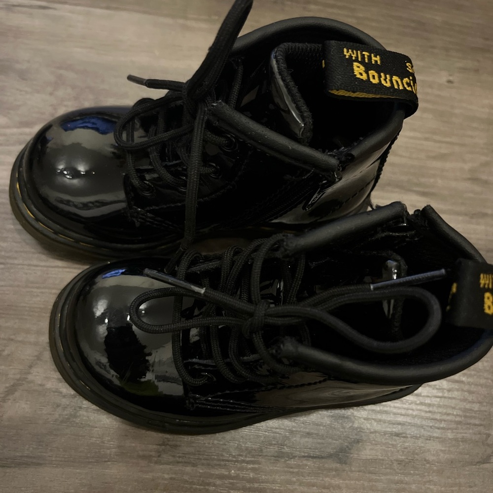 Black patent leather Dr. Martens size 6 infant/toddlers